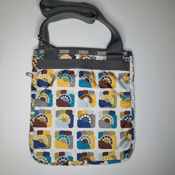 Lesportsace Crossbody Bag plus "FREE GIFT" - Picture 2 of 9